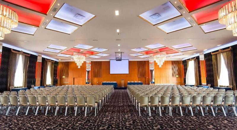 Hotel Rochestown Park 4*